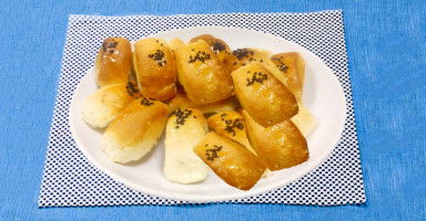 قطع بوريك بالجبنة