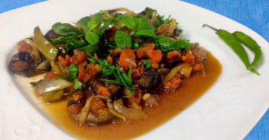 مسقة الباذنجان السورية بدون لحمة