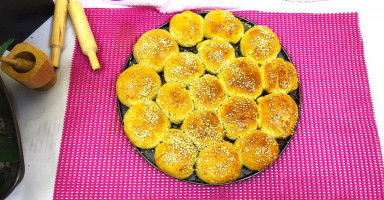 طريقة خلية النحل هشة مثل القطن محشية بالجبنة