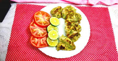 طريق تحضير الدجاج بالأعشاب والليمون لمرضى السكري