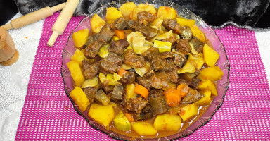 طريقة عمل المطازيز السعودية باللحم والعجين البيتي