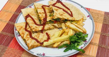 تقديم الكاساديا بحشوة الفراخ