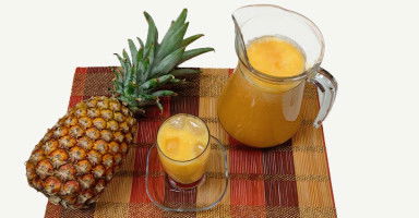 عصير الأناناس الطبيعي
