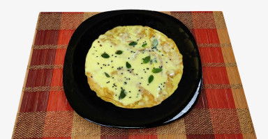 البيض المقلي بالجبنة الموزريلا