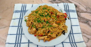 السباجيتي بالطريقة الآسيوية