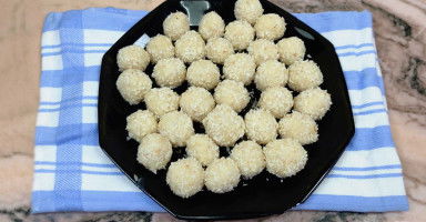 كرات جوز الهندي