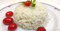 طبق الرز الأبيض المسلوق للرجيم